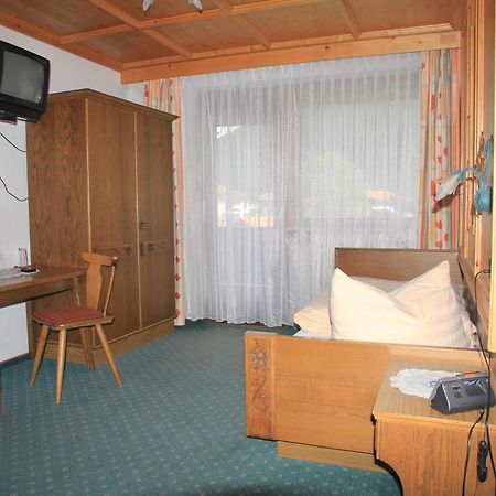 Bed and Breakfast Berghaus Maria Петной-ам-Арльберг Экстерьер фото