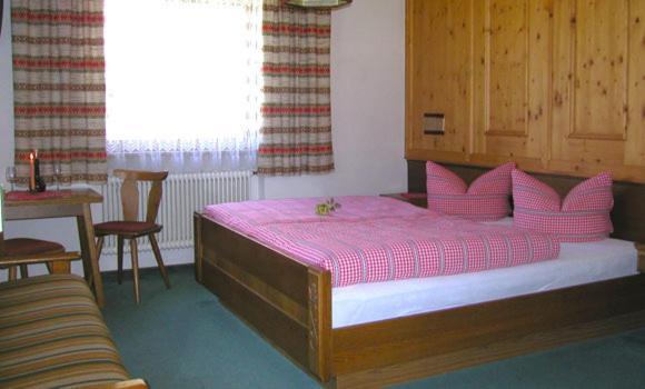 Bed and Breakfast Berghaus Maria Петной-ам-Арльберг Экстерьер фото